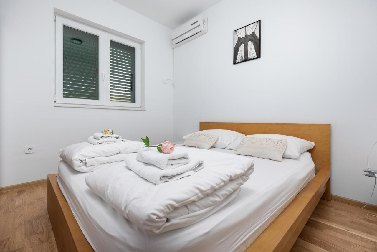 Apartment Ana Solin Exterior foto