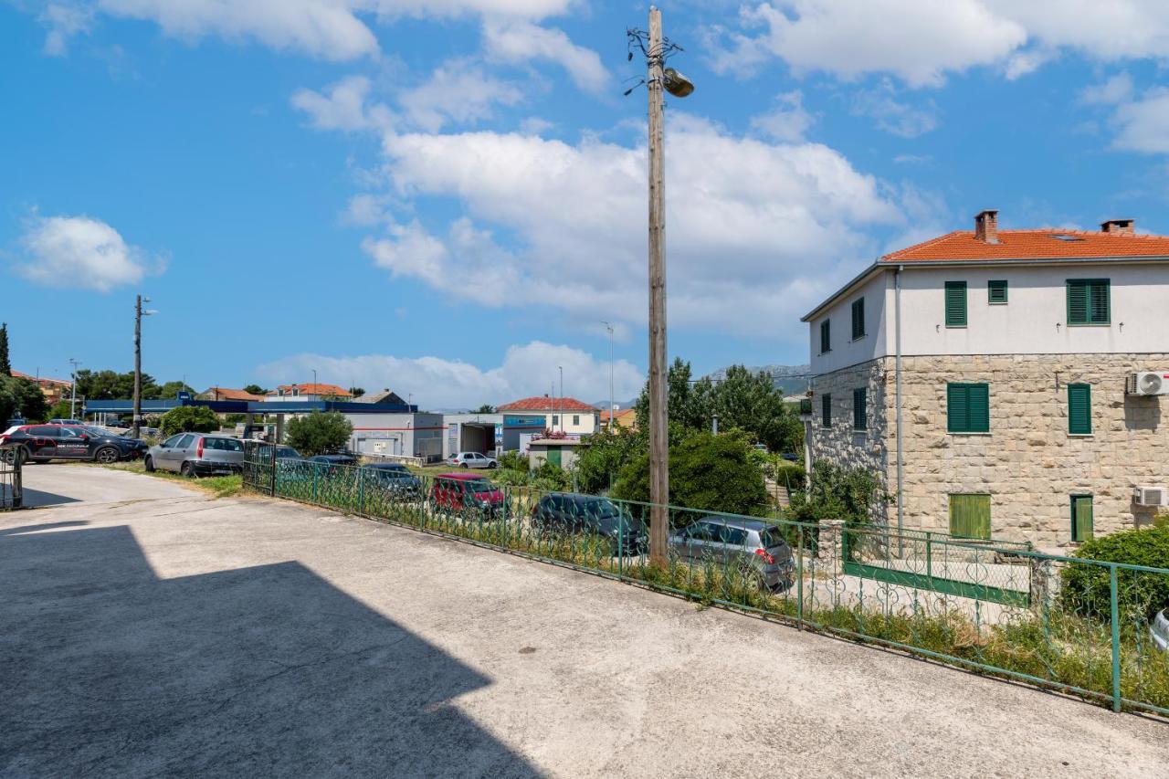 Apartment Ana Solin Exterior foto